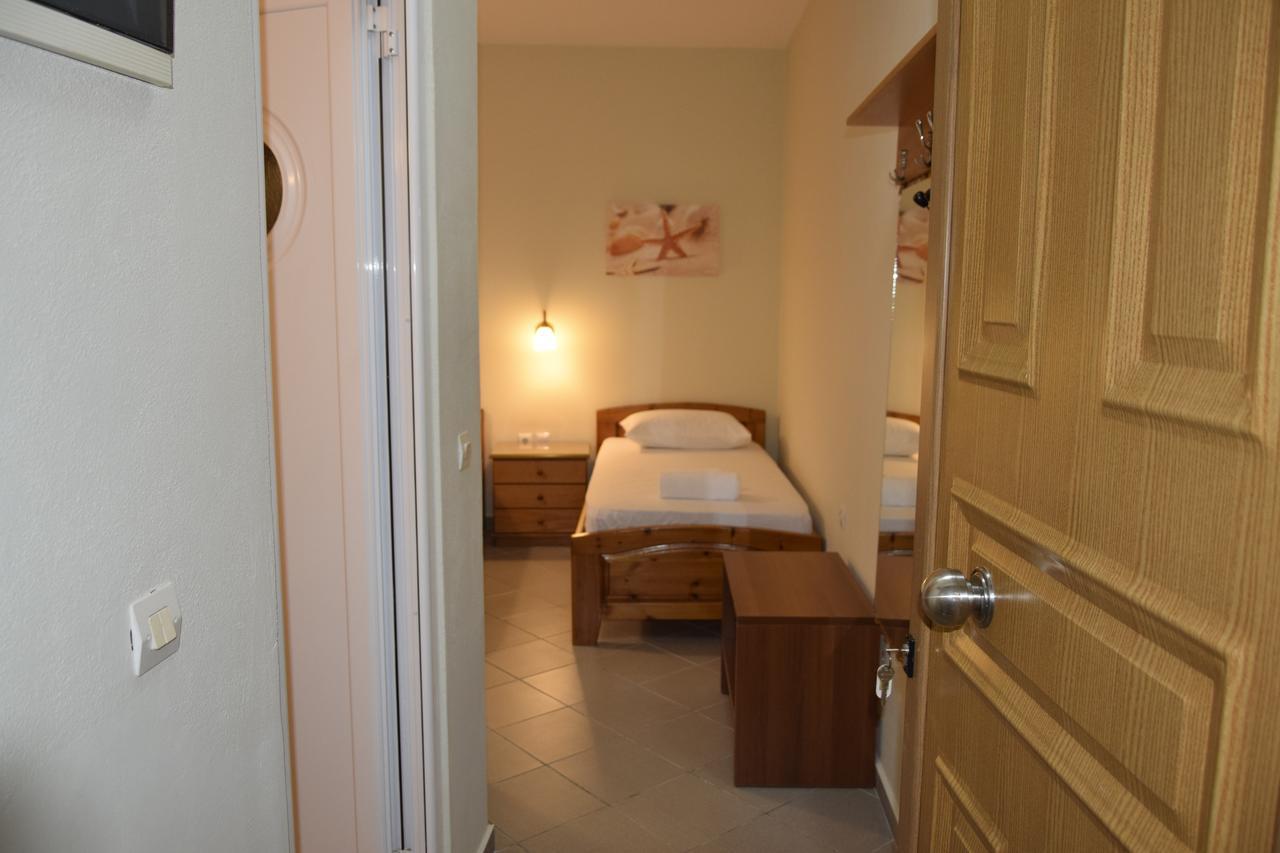 Zotos Apartment هيماري المظهر الخارجي الصورة
